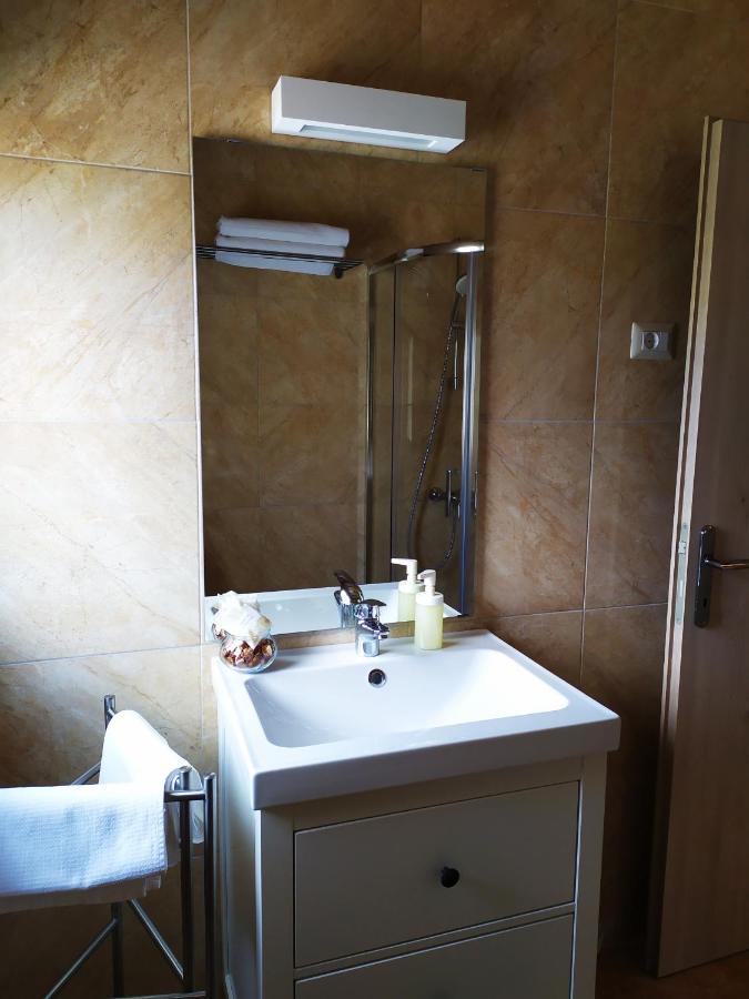 Mama Residence Rovinjsko Selo Esterno foto